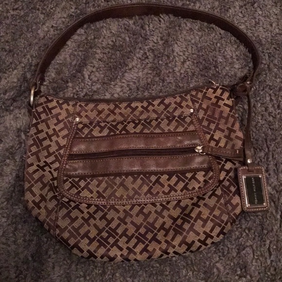 Tommy Hilfiger • Handheld Handbag - Picture 1 of 5